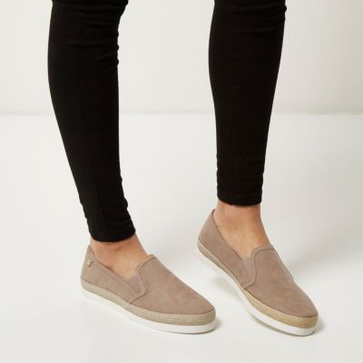 Beige espadrille plimsolls